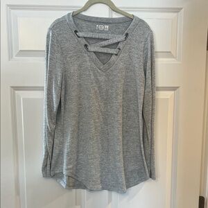 Maurices Heather Gray V-Neck Long Sleeve Top